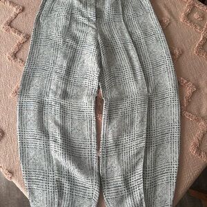 Giorgio Armani Womens Black and White Patterned Trousers size 44 Linen Blend